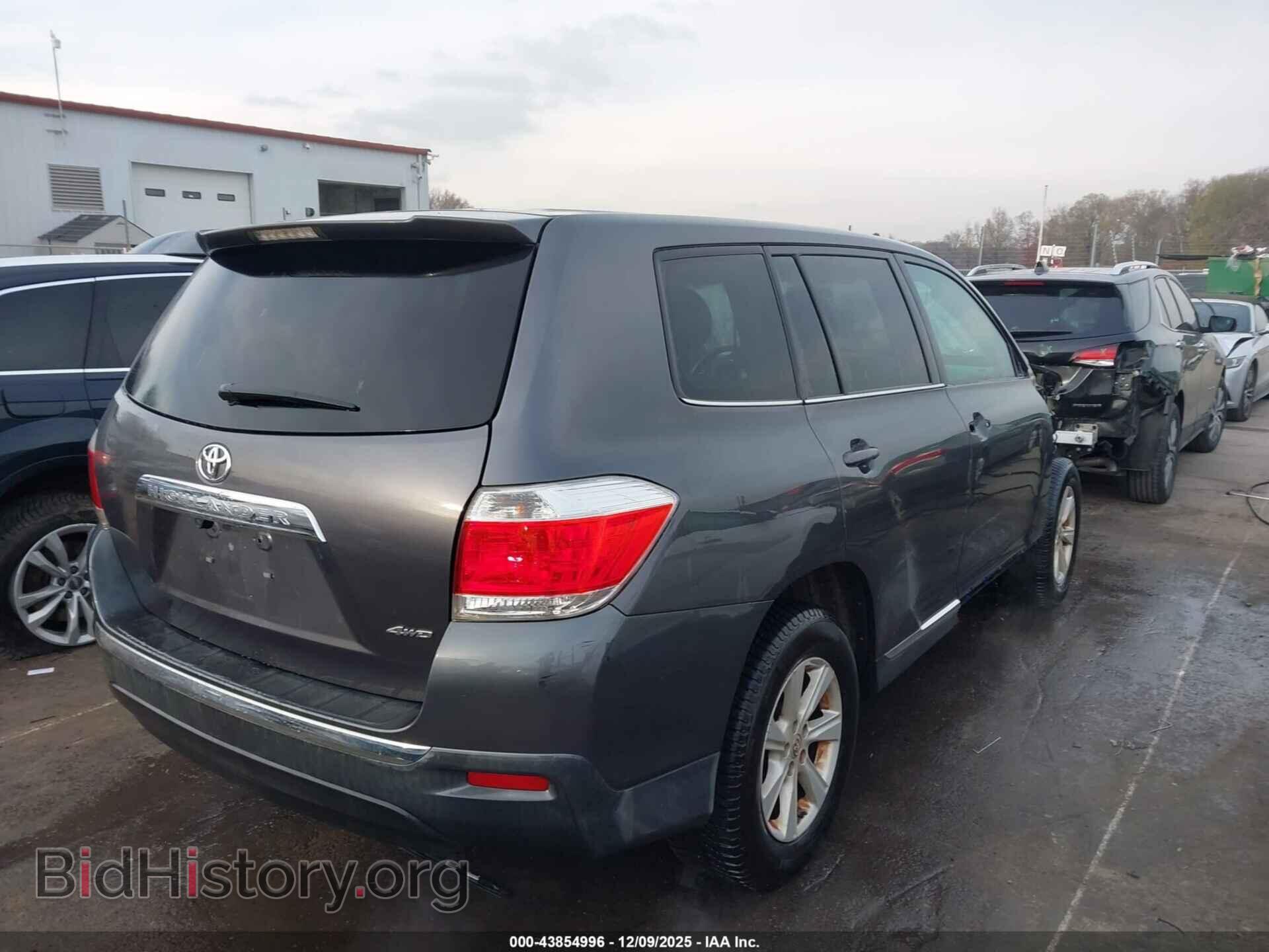 2013 TOYOTA HIGHLANDER - VIN: 5TDBK3EH8DS251872 - Фото 4