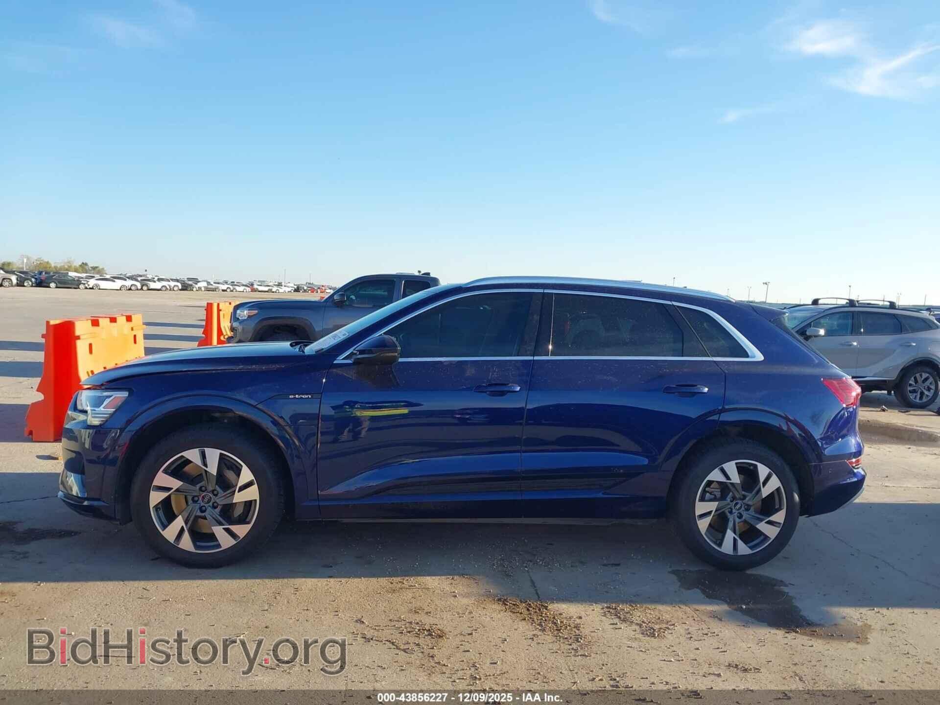 2021 AUDI E-TRON - VIN: WA1LAAGE2MB016318 - Photo 14