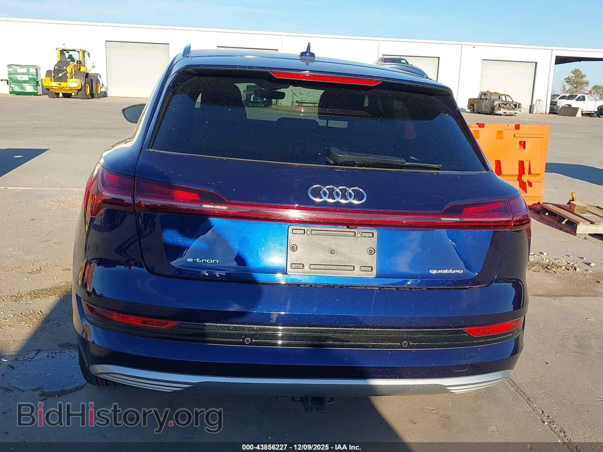 2021 AUDI E-TRON - VIN: WA1LAAGE2MB016318 - Photo 16