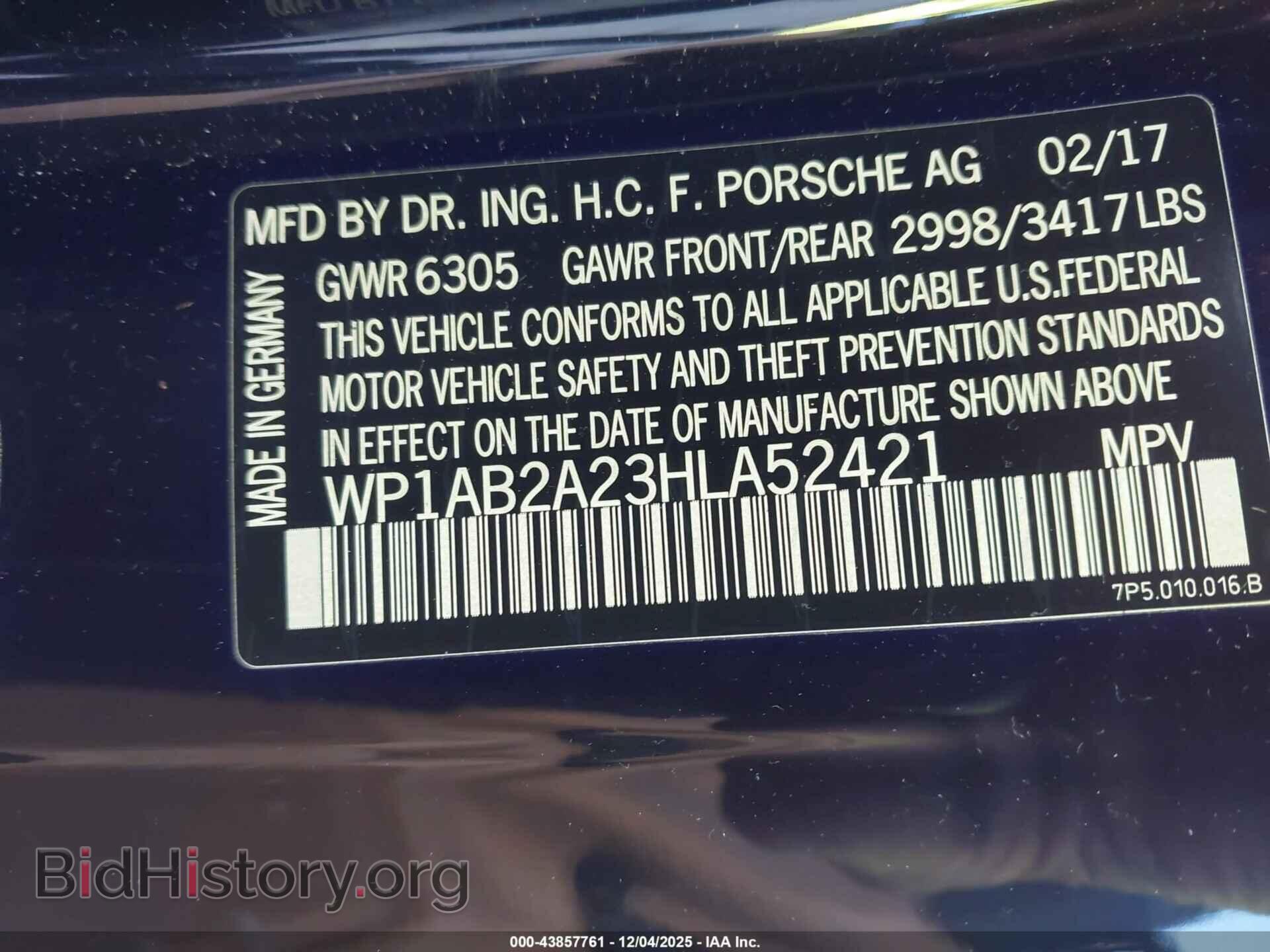 2017 PORSCHE CAYENNE - VIN: WP1AB2A23HLA52421 - Photo 9