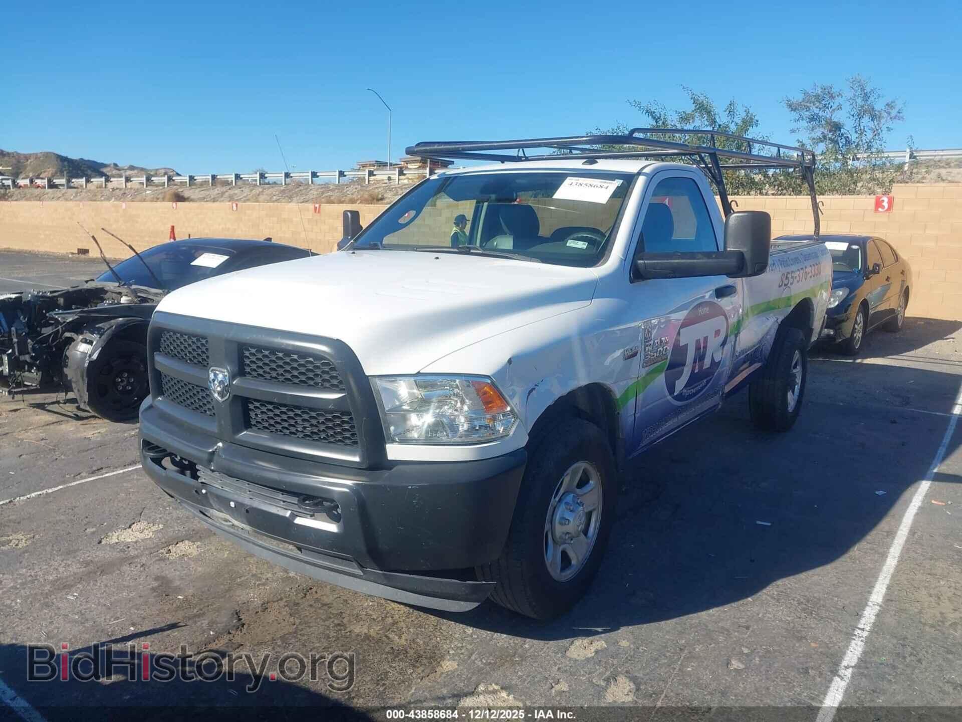 2017 RAM 3500 - VIN: 3C63R2AJ2HG696719 - Фото 2