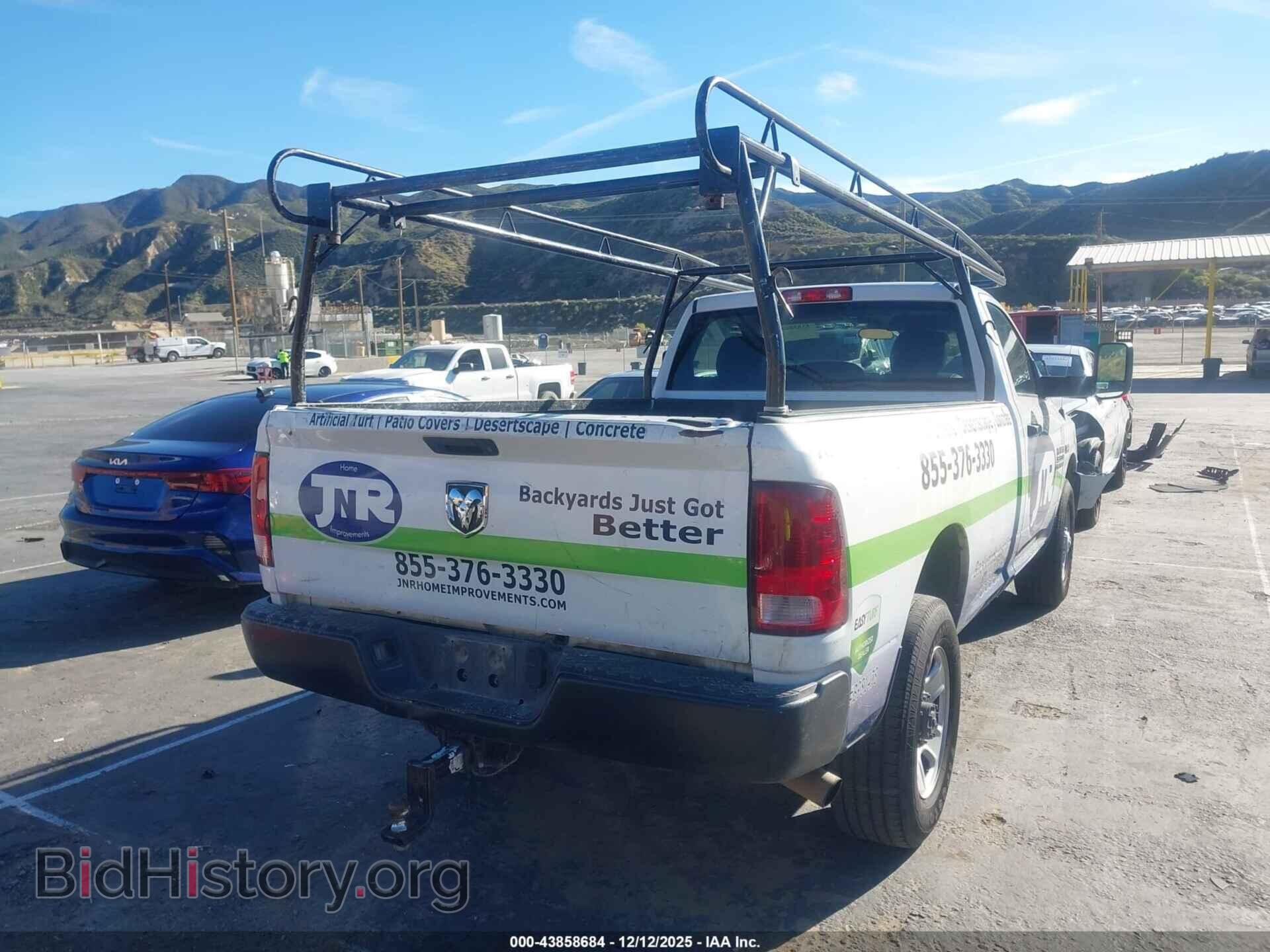 2017 RAM 3500 - VIN: 3C63R2AJ2HG696719 - Фото 4