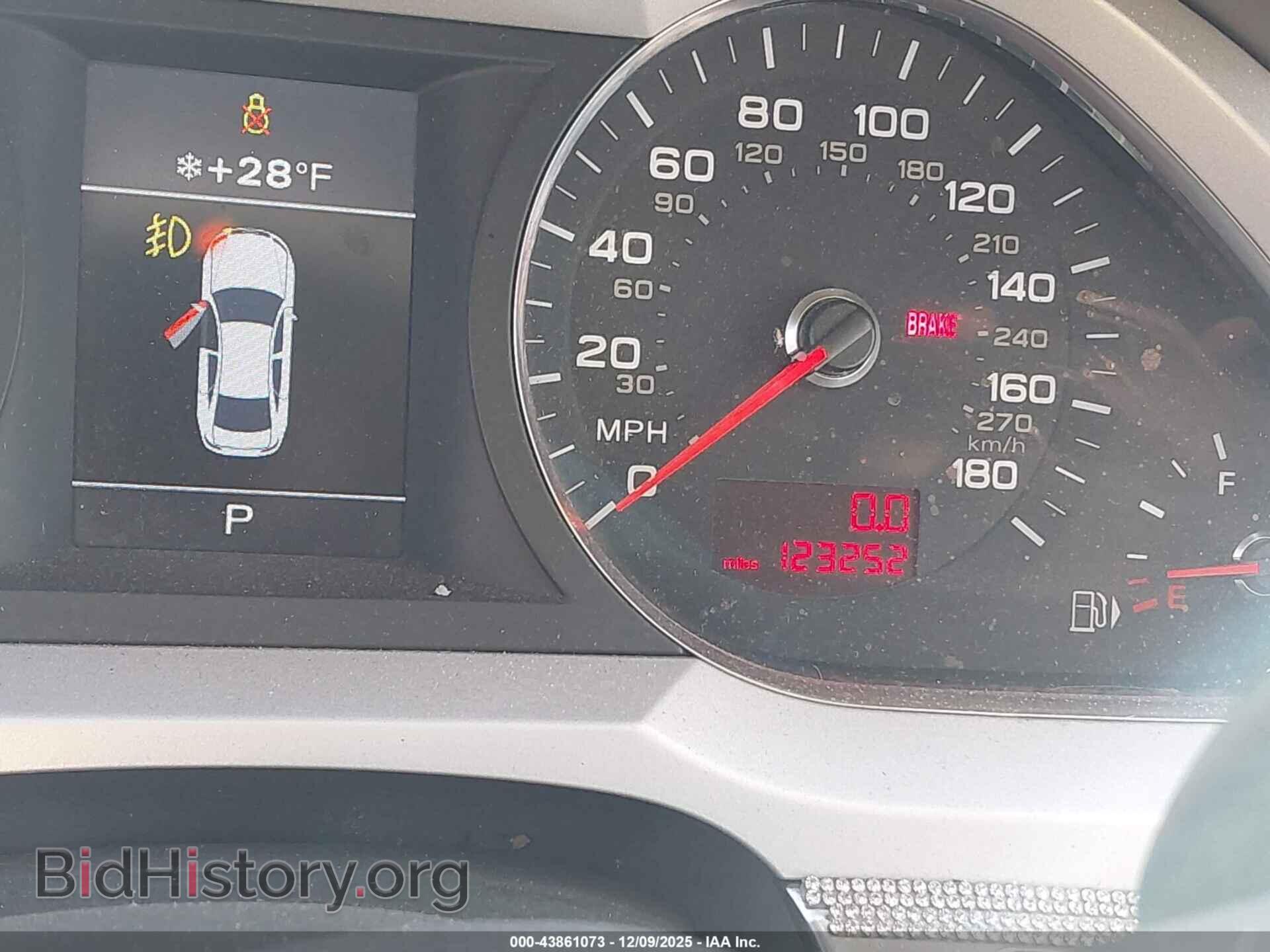 2011 AUDI A6 - VIN: WAUFGAFB4BN042677 - Фото 7