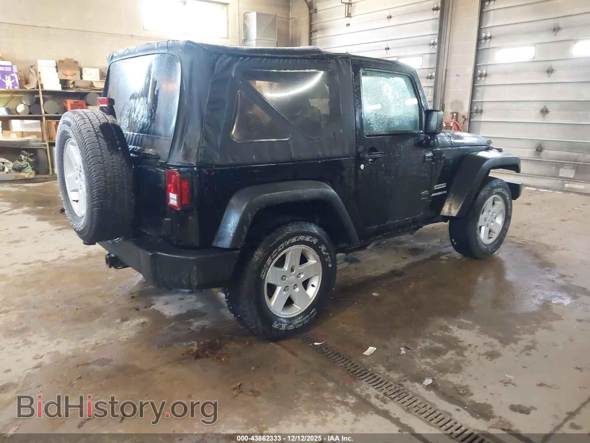 2011 JEEP WRANGLER - VIN: 1J4AA2D15BL577182 - Фото 4