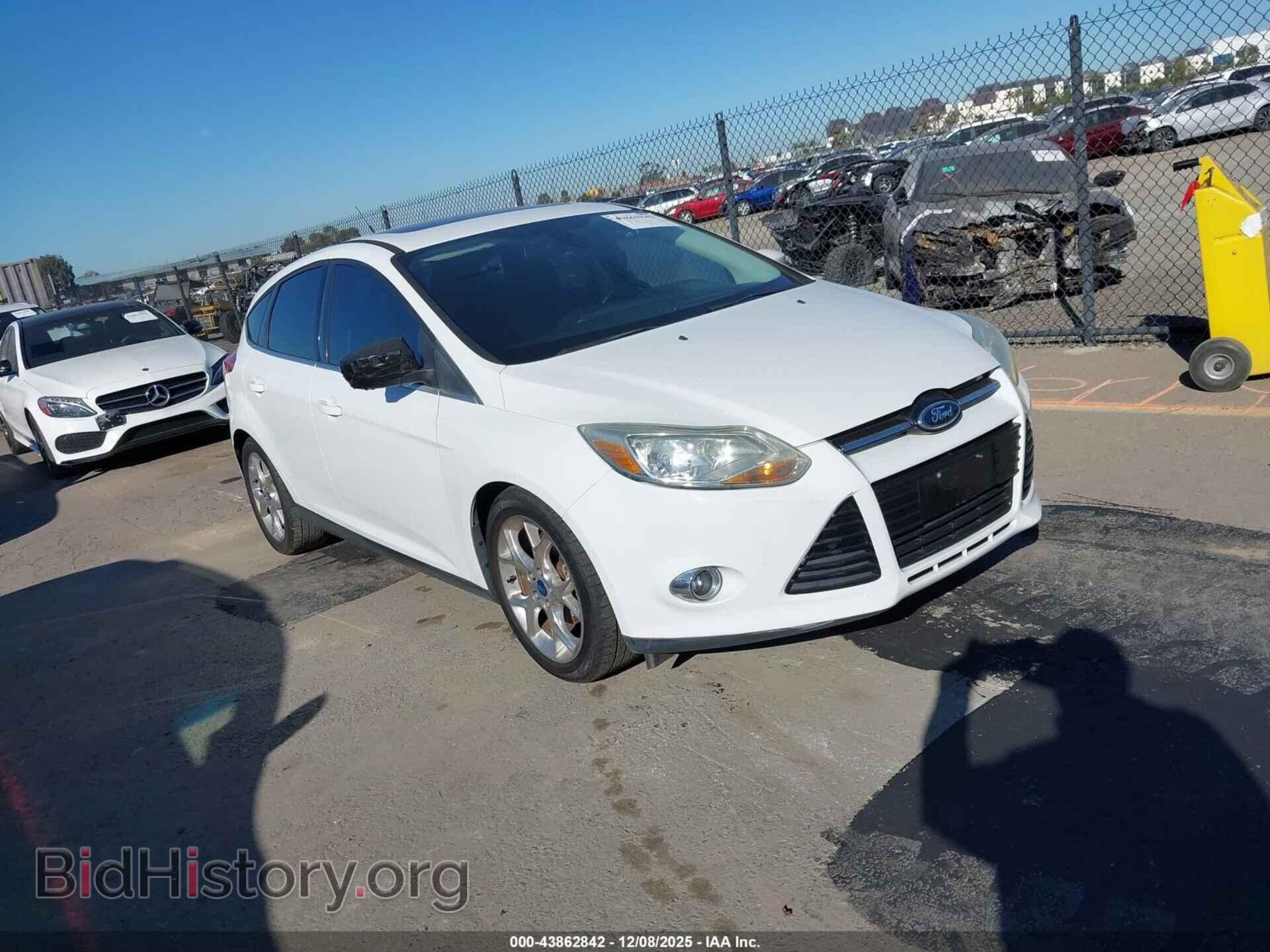 Photo 1FAHP3M23CL429590 - FORD FOCUS 2012