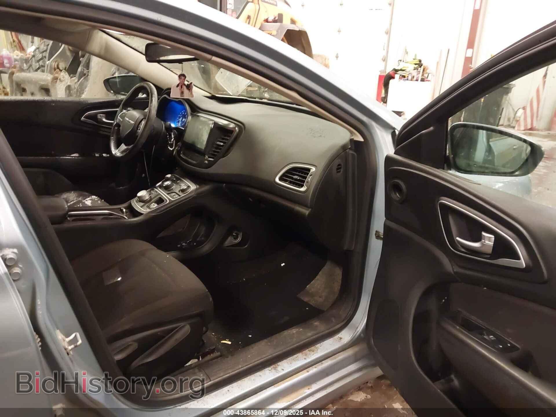 2015 CHRYSLER 200 - VIN: 1C3CCCAB0FN723532 - Фото 5