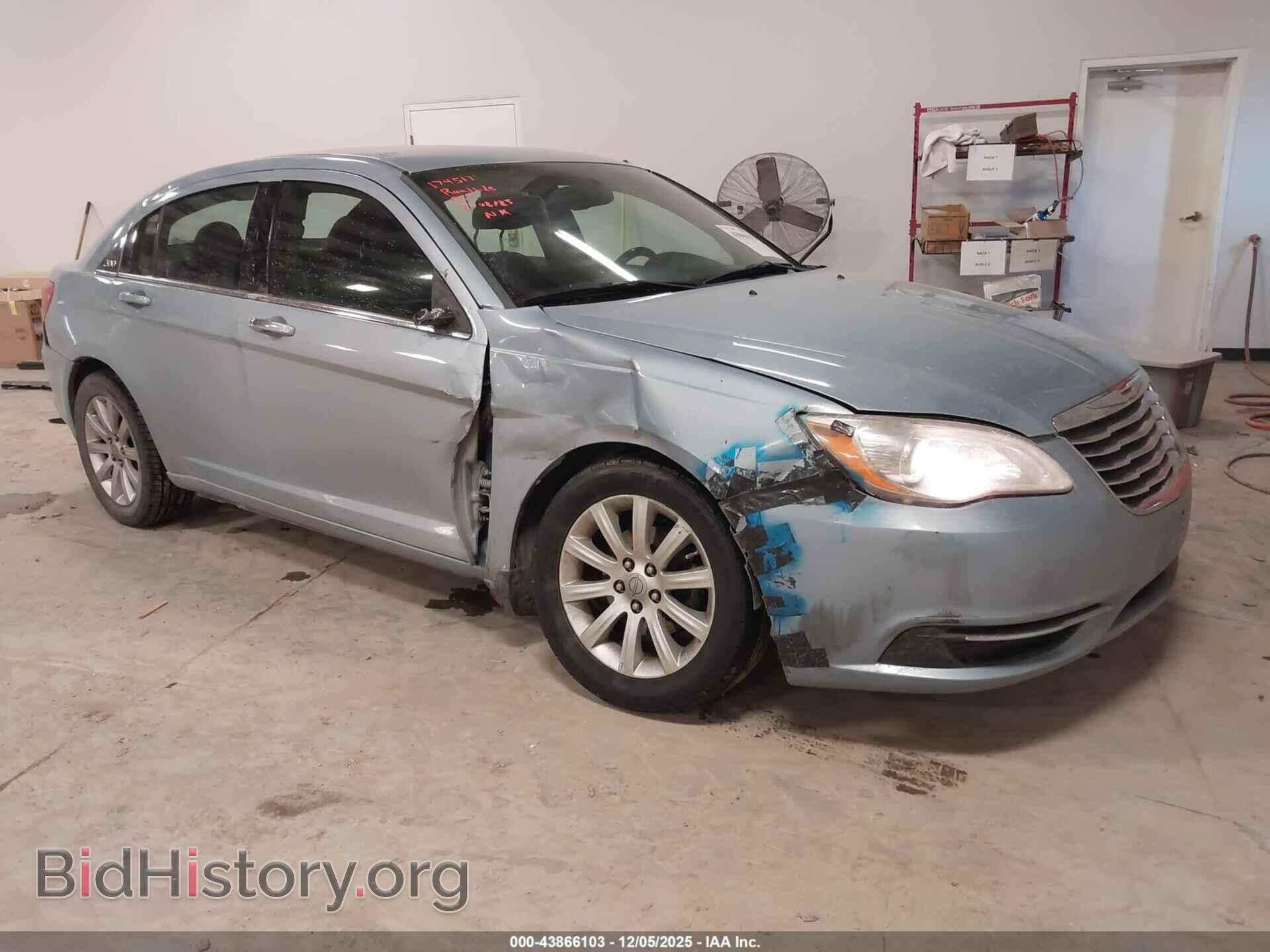 Photo 1C3CCBBB7DN505352 - CHRYSLER 200 2013