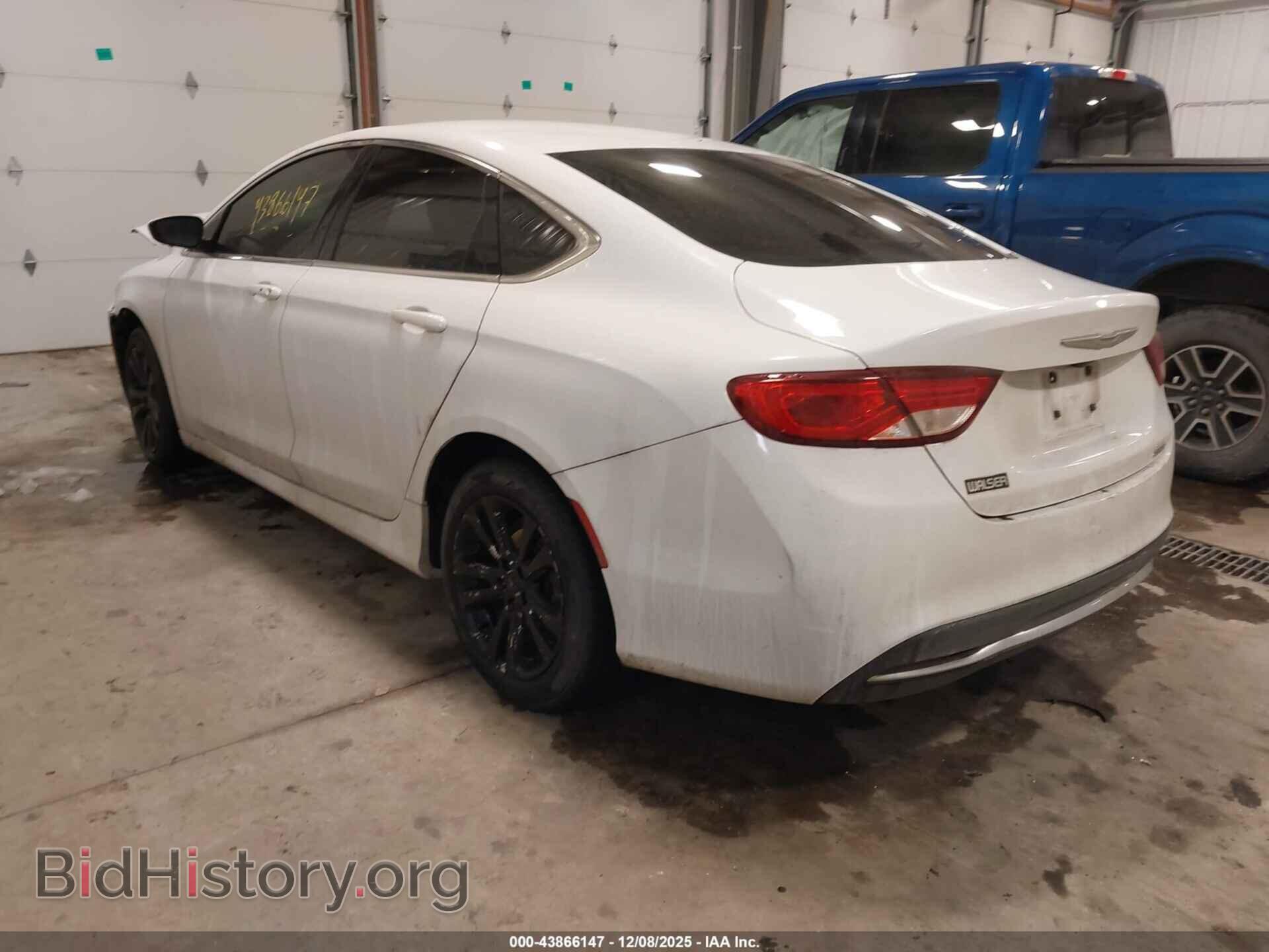 2016 CHRYSLER 200 - VIN: 1C3CCCAB3GN113805 - Фото 3