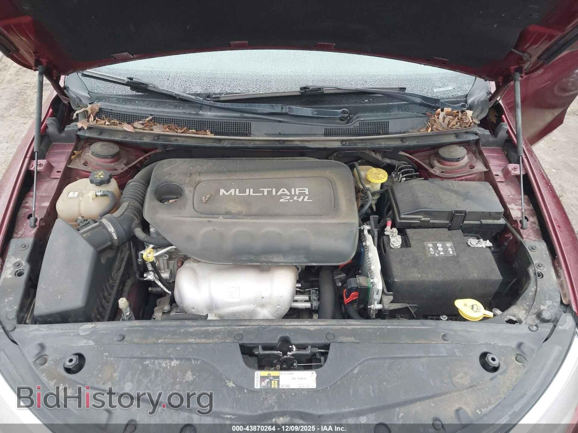 2016 CHRYSLER 200 - VIN: 1C3CCCAB6GN160357 - Фото 10