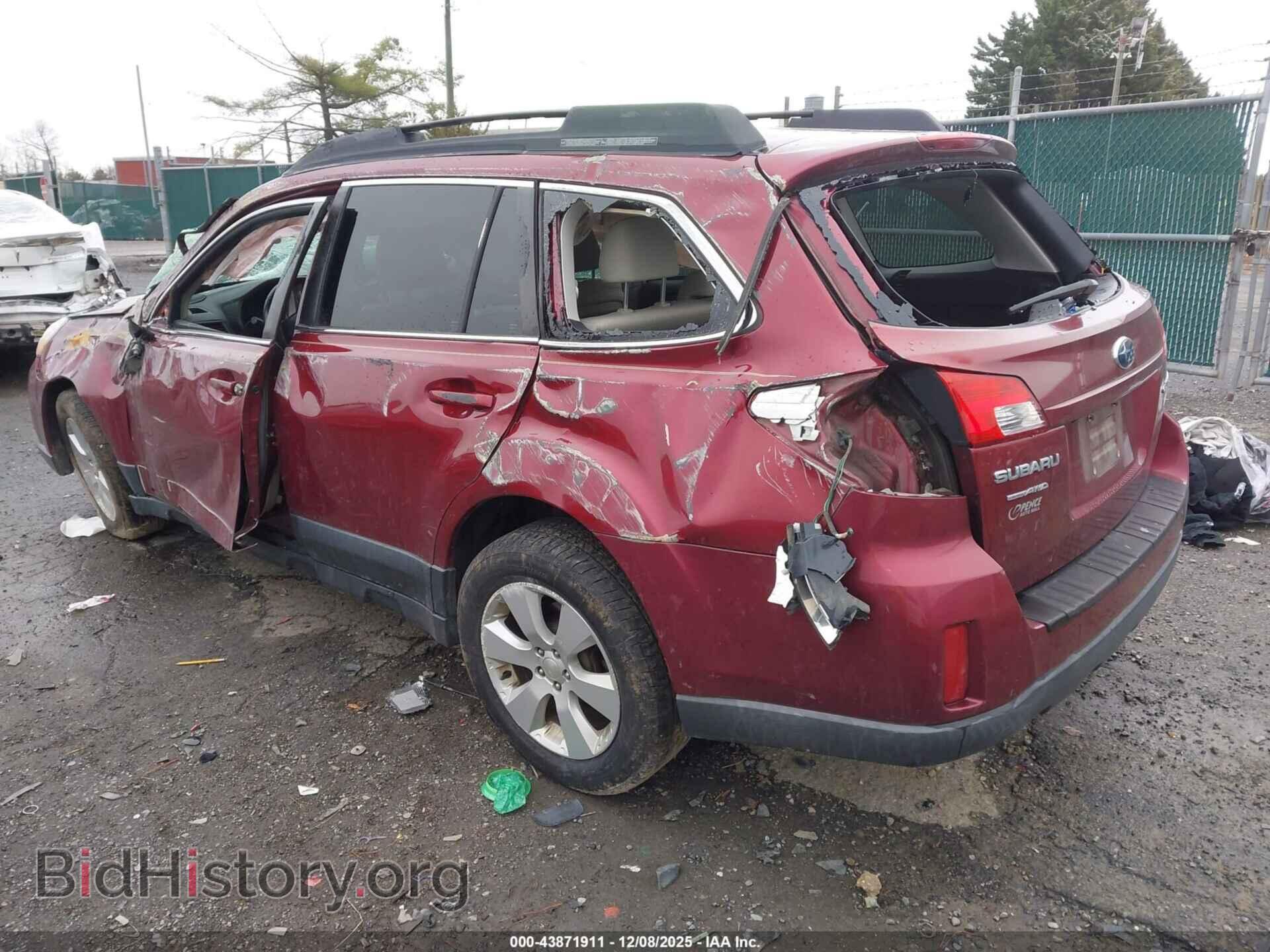 2011 SUBARU OUTBACK - VIN: 4S4BRBGC3B3438809 - Фото 3