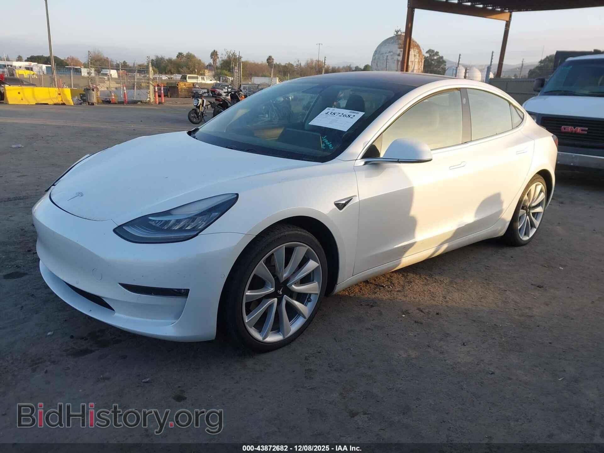 2018 TESLA MODEL 3 - VIN: 5YJ3E1EA7JF042898 - Photo 2
