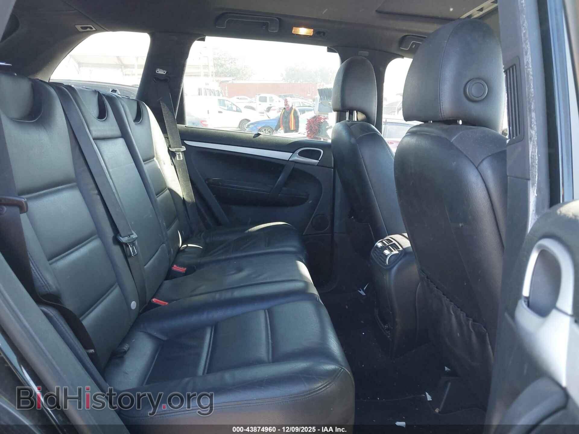 2010 PORSCHE CAYENNE - VIN: WP1AA2APXALA02801 - Фото 8