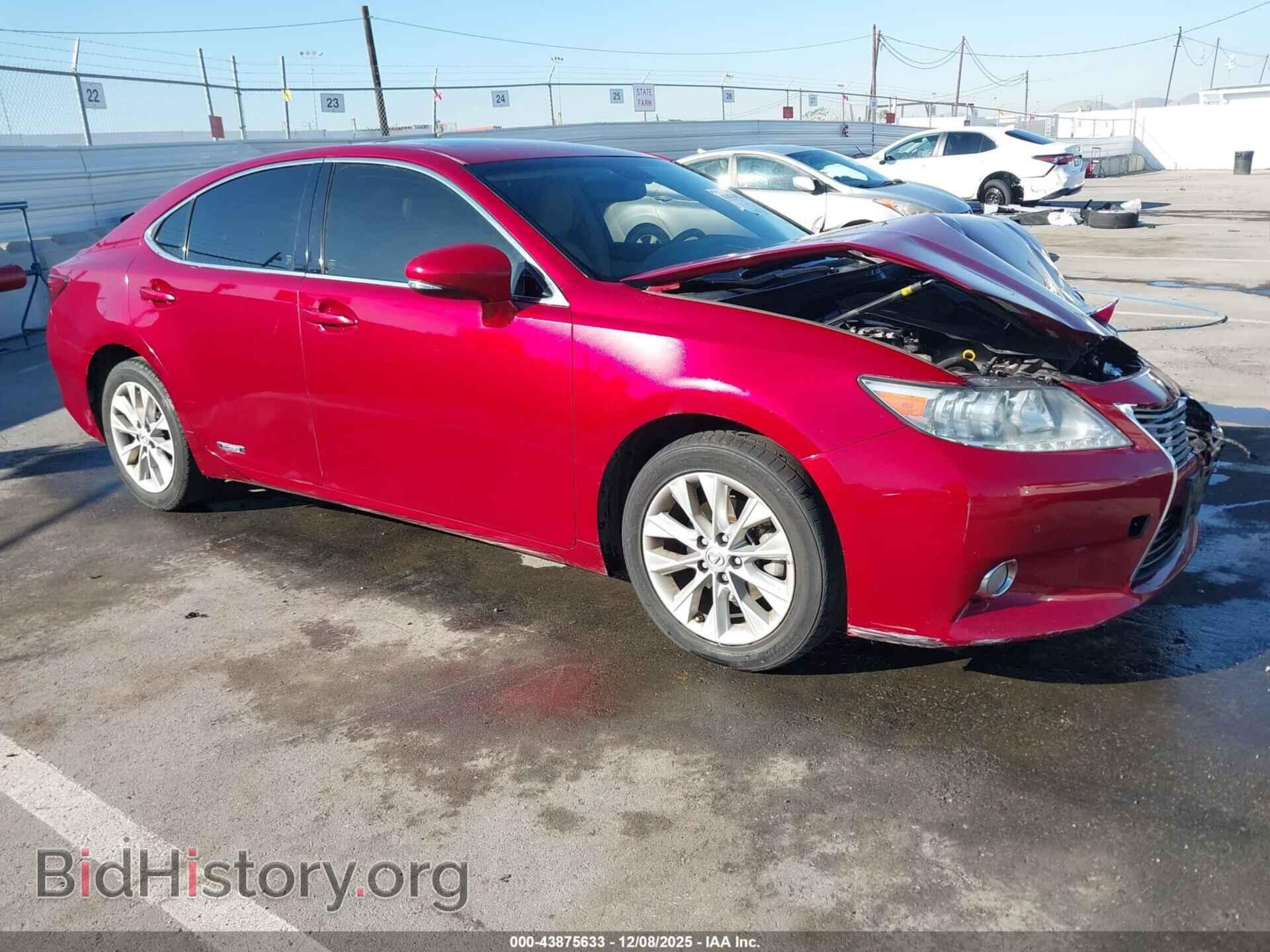 Фотография JTHBW1GG7D2024904 - LEXUS ES 300H 2013