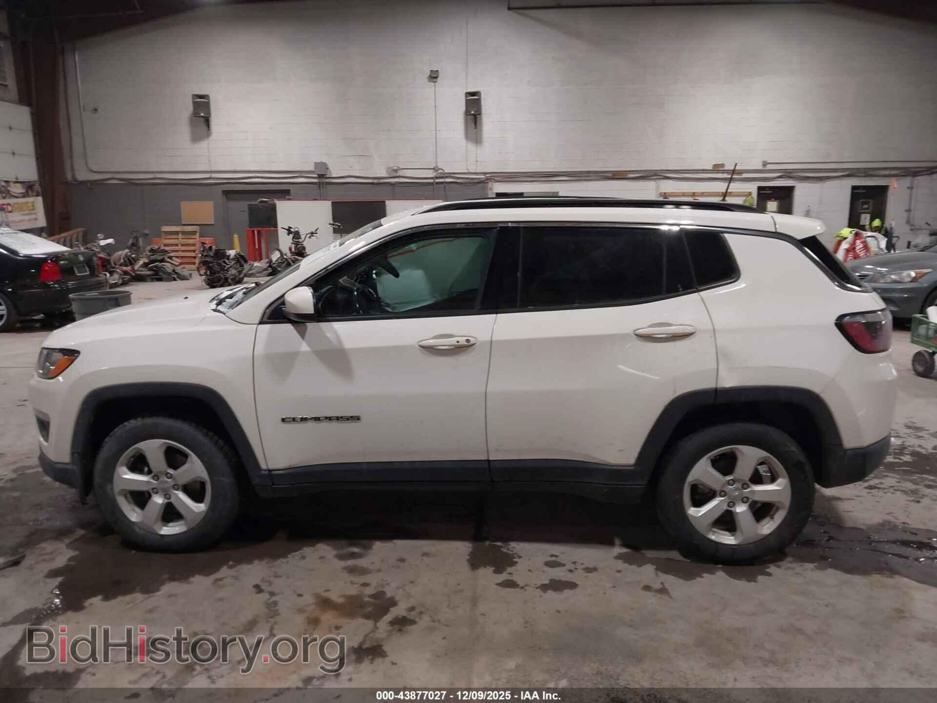 2019 JEEP COMPASS - VIN: 3C4NJDBB2KT827920 - Фото 14