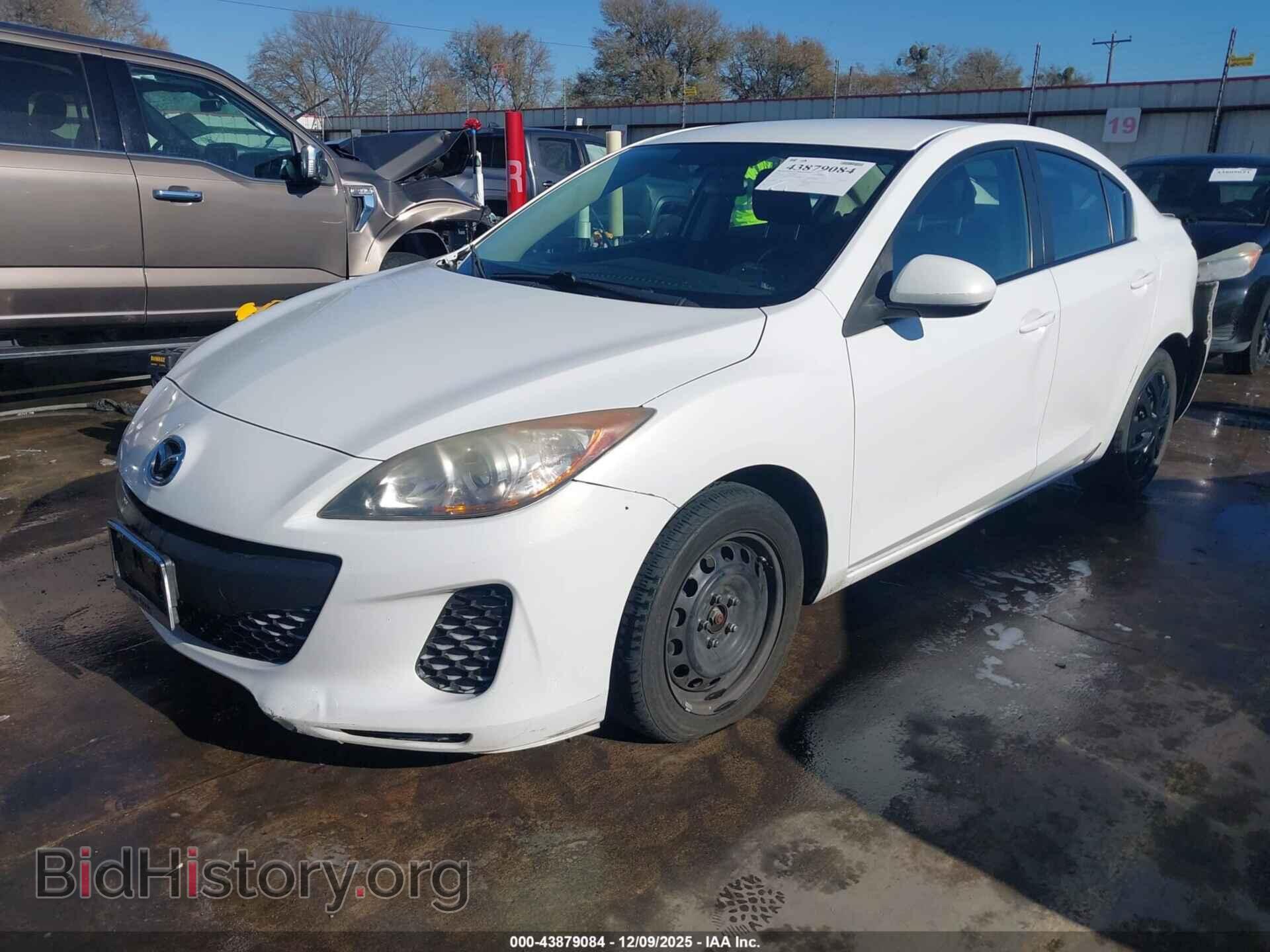2012 MAZDA MAZDA3 - VIN: JM1BL1UG3C1597723 - Фото 2