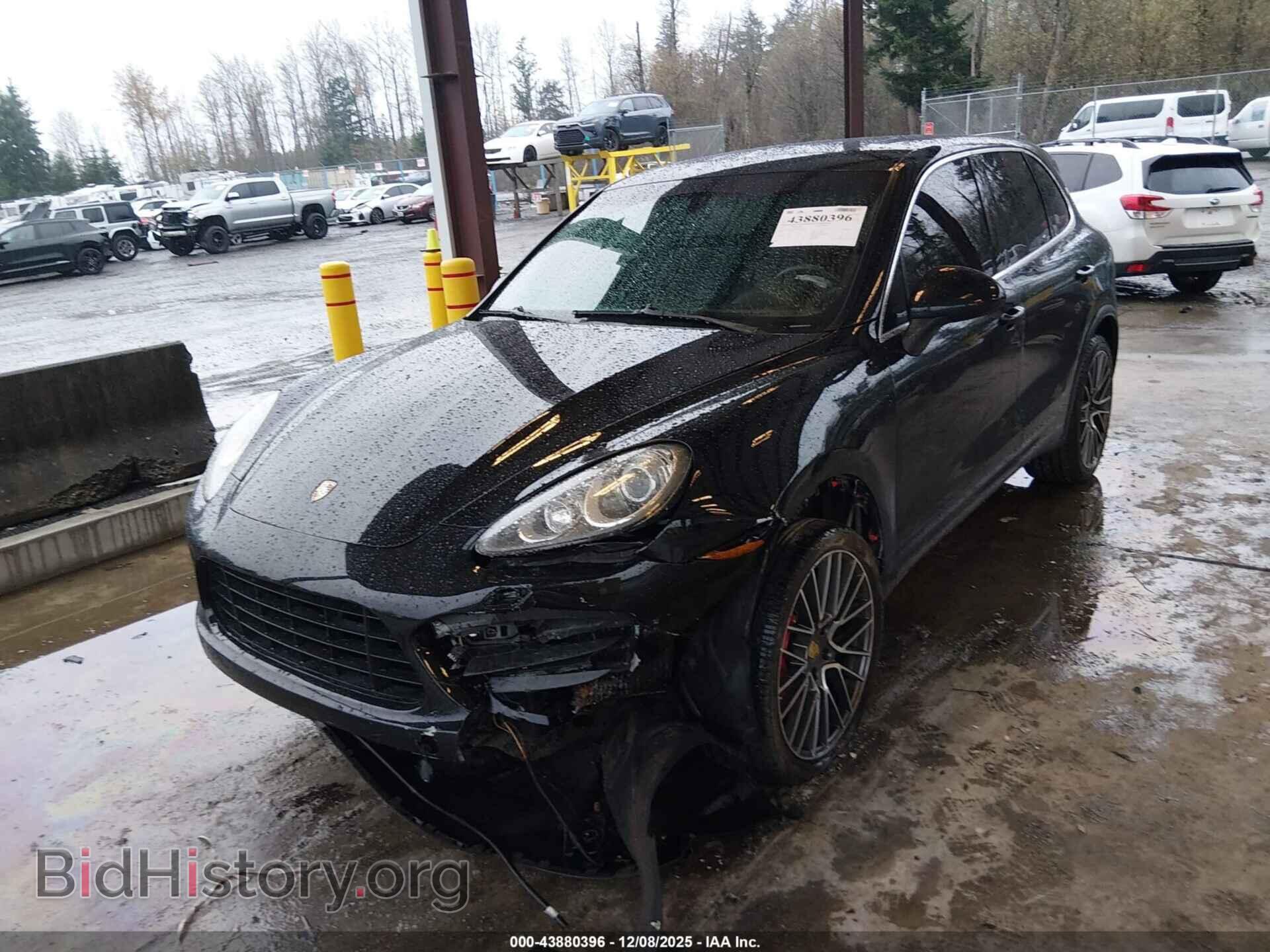 2011 PORSCHE CAYENNE - VIN: WP1AC2A24BLA81219 - Фото 2