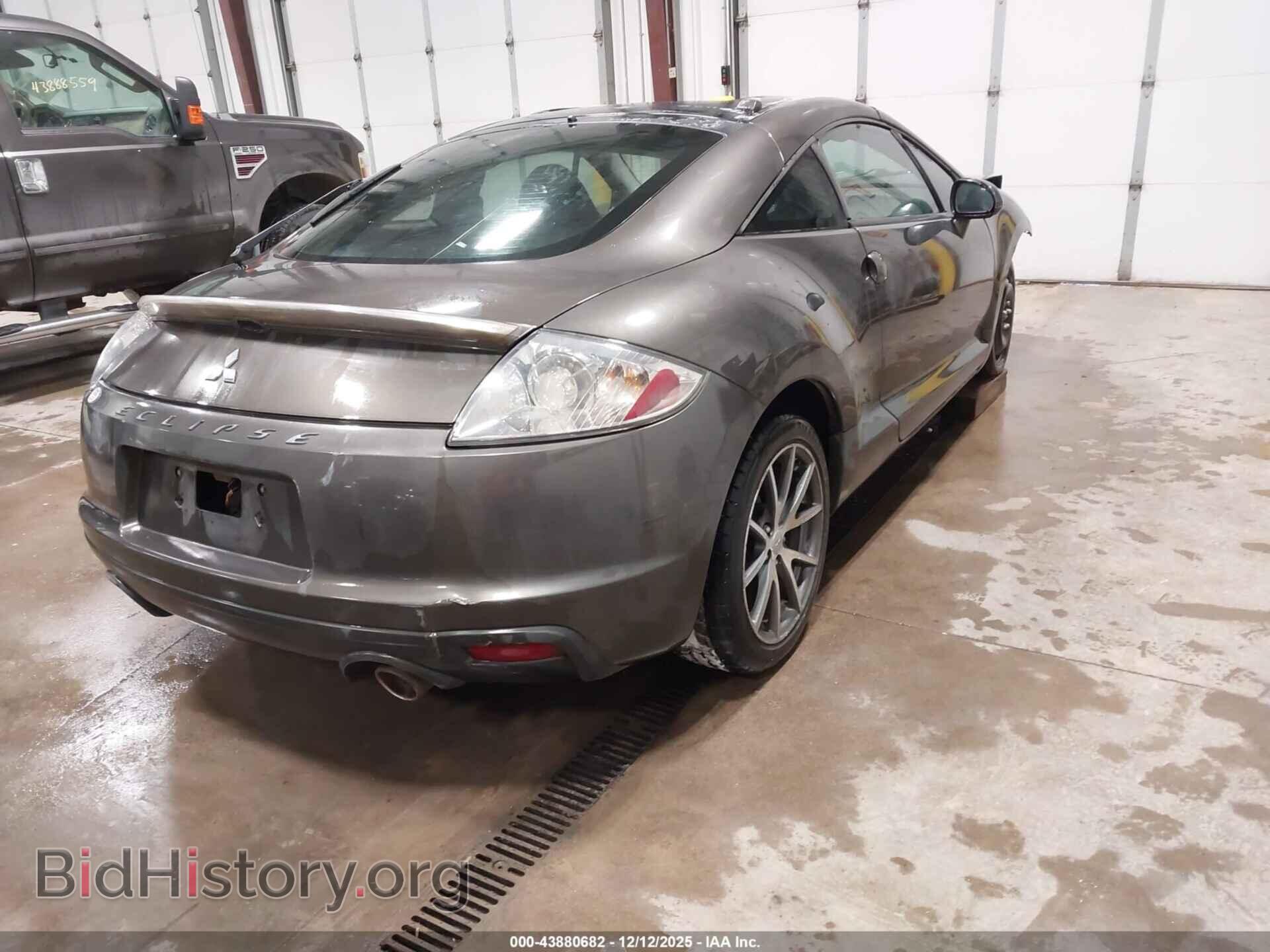 2011 MITSUBISHI ECLIPSE - VIN: 4A31K5DF6BE015390 - Photo 4