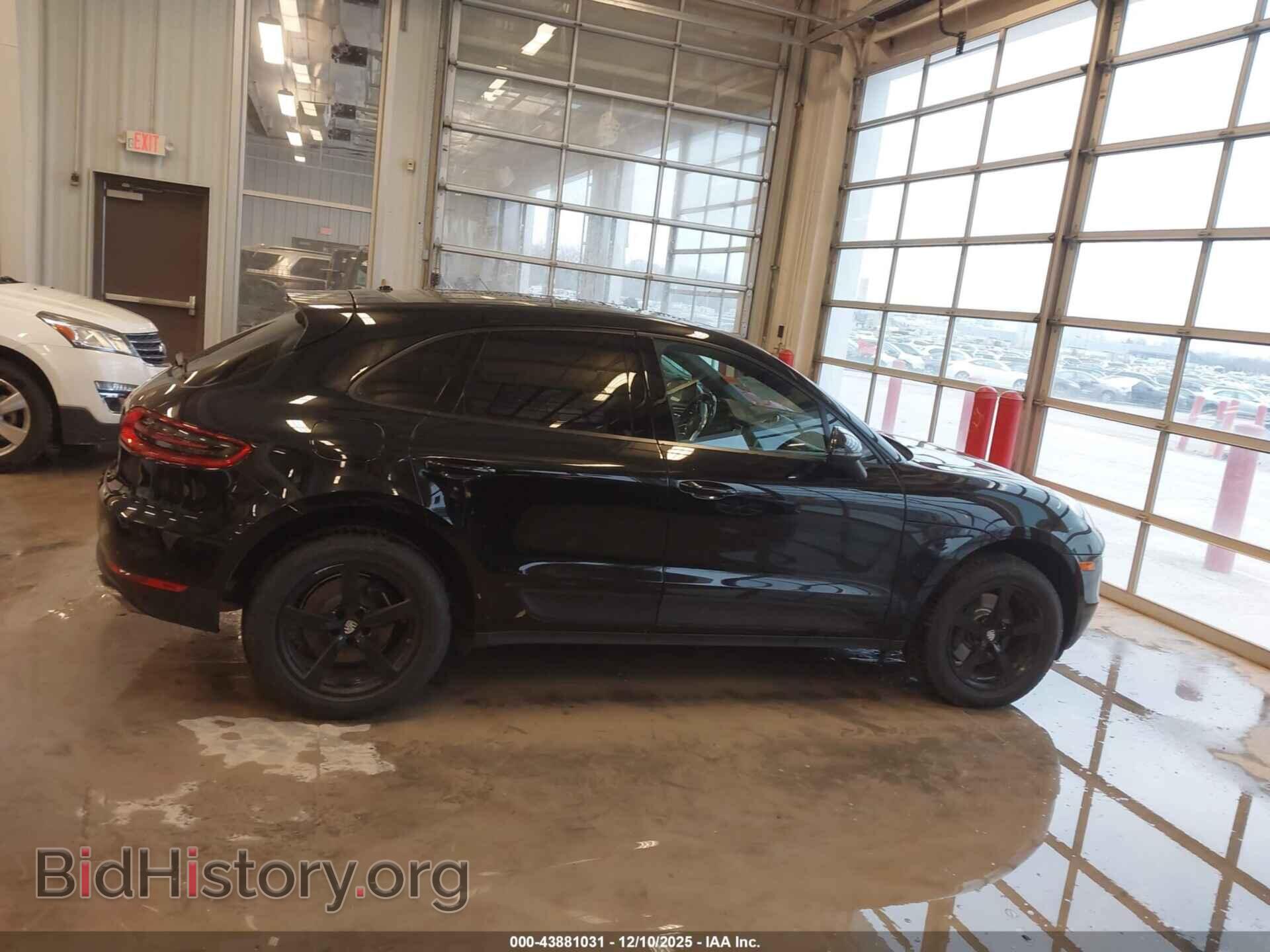 2017 PORSCHE MACAN - VIN: WP1AA2A57HLB03500 - Photo 13