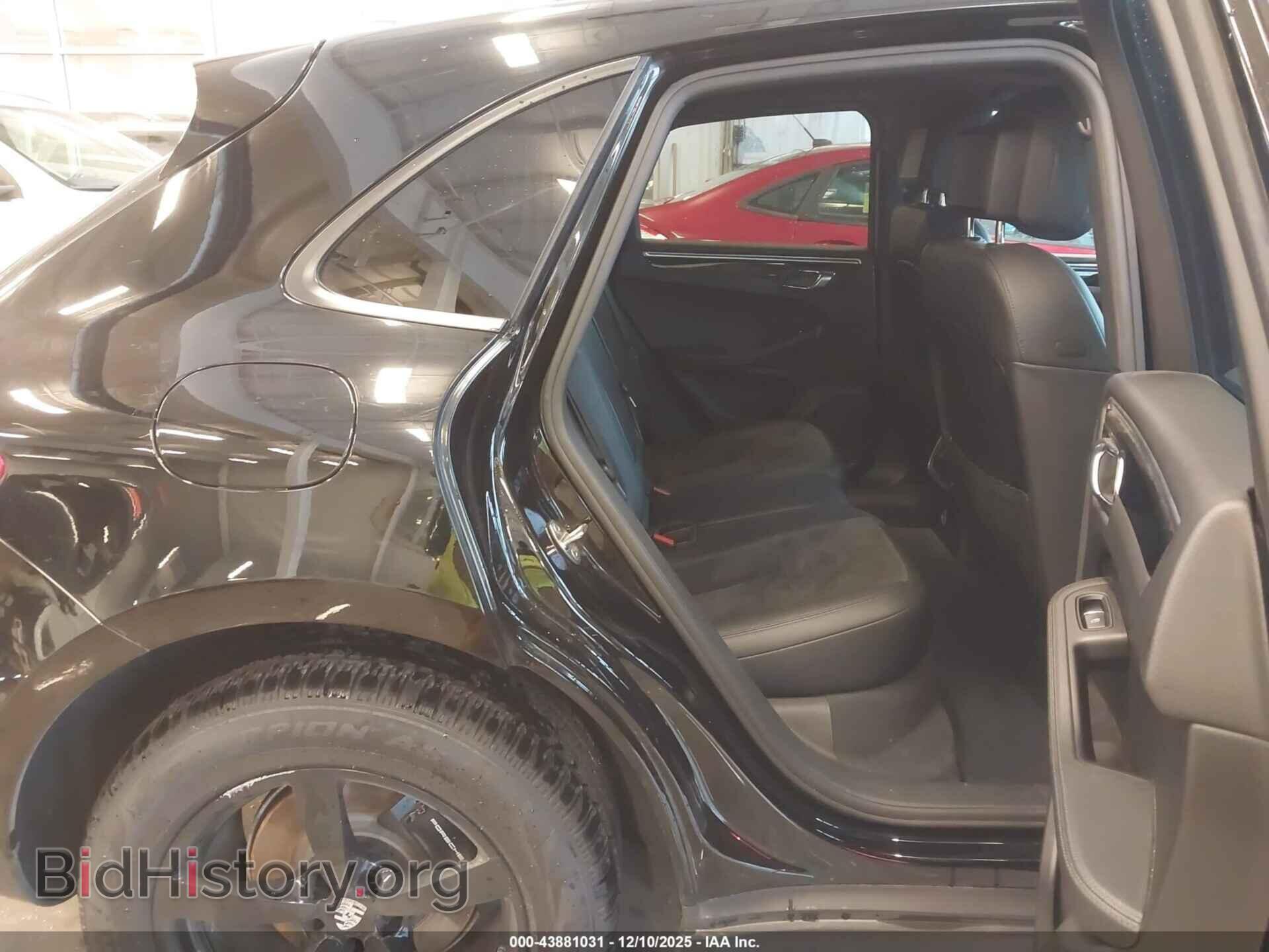 2017 PORSCHE MACAN - VIN: WP1AA2A57HLB03500 - Photo 8