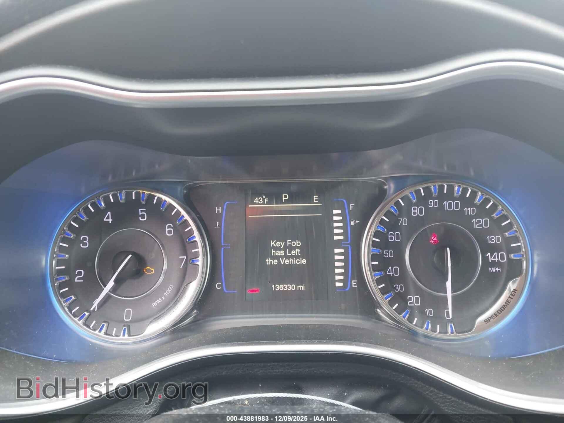 2016 CHRYSLER 200 - VIN: 1C3CCCAB6GN178440 - Фото 7
