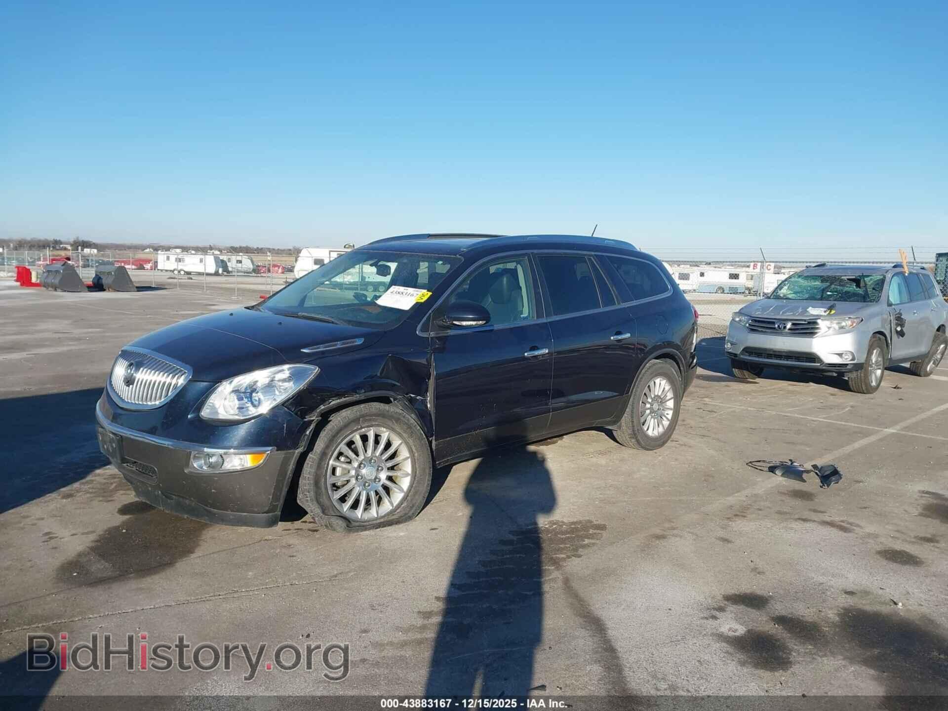 2011 BUICK ENCLAVE - VIN: 5GAKVBED1BJ294380 - Фото 2
