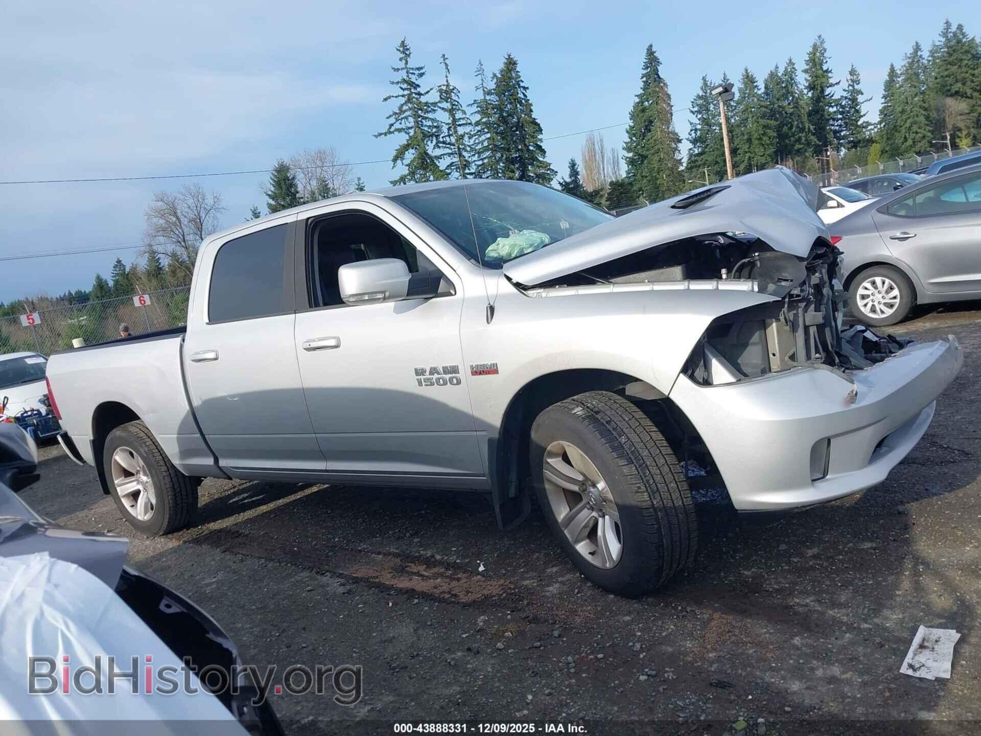 2015 RAM 1500 - VIN: 1C6RR7UT3FS637270 - Фото 13