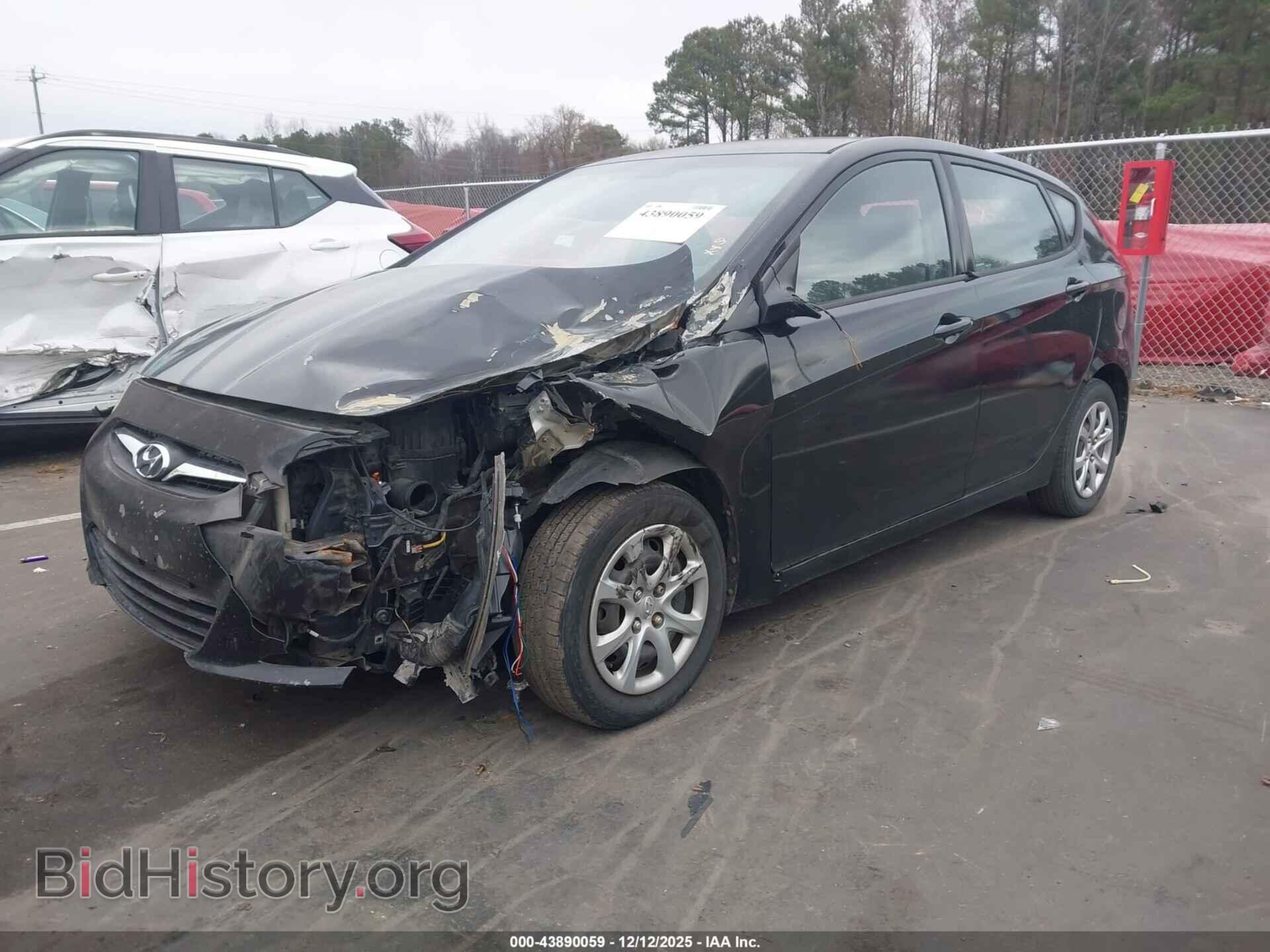 2013 HYUNDAI ACCENT - VIN: KMHCT5AE8DU125348 - Фото 2