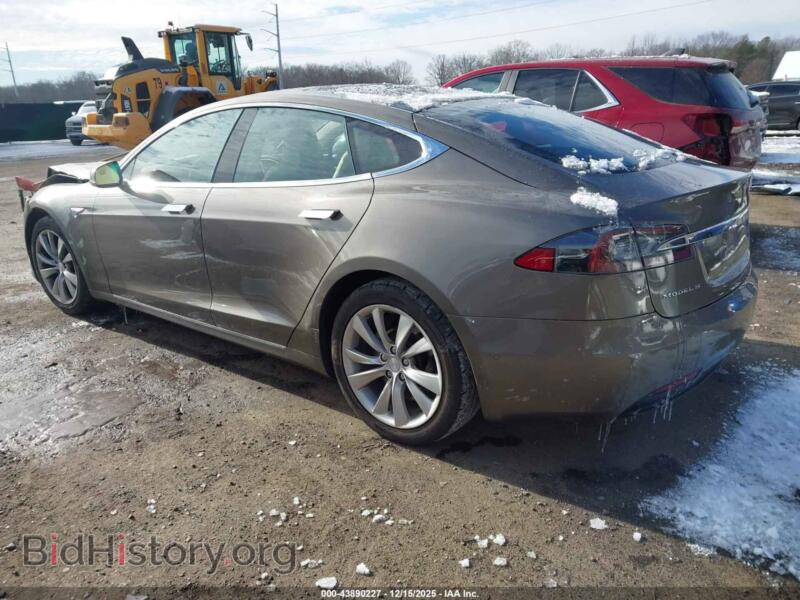 2016 Tesla MODEL S (VIN 5YJSA1E29GF155860) — photo 3 of 18