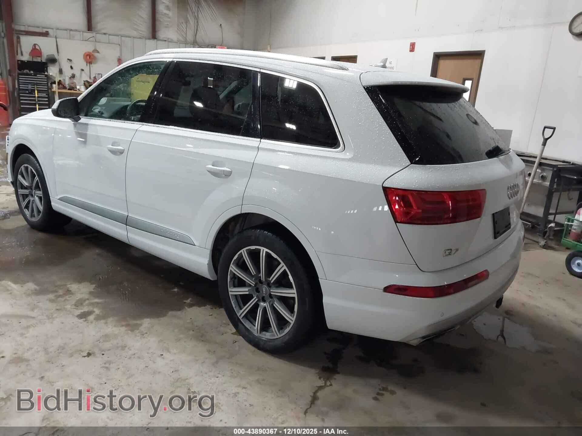 2017 AUDI Q7 - VIN: WA1VAAF76HD043477 - Фото 3