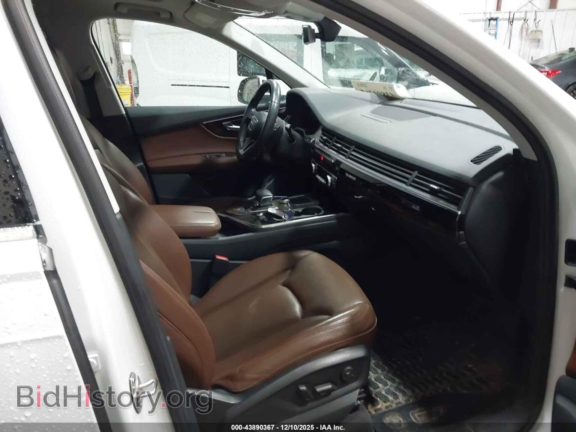 2017 AUDI Q7 - VIN: WA1VAAF76HD043477 - Фото 5