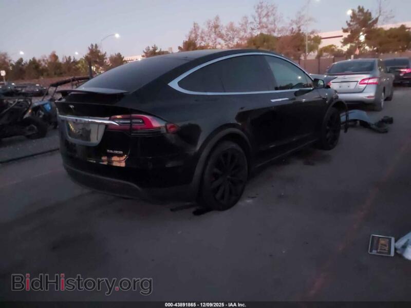 2019 Tesla MODEL X (VIN 5YJXCBE4XKF190732) — photo 4 of 20