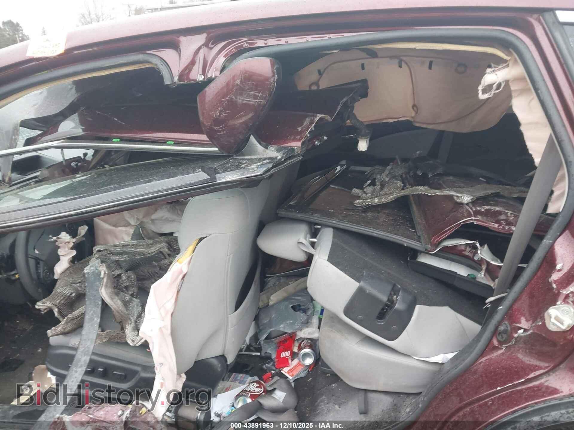 2016 HONDA CR-V - VIN: 2HKRM4H56GH674251 - Фото 8