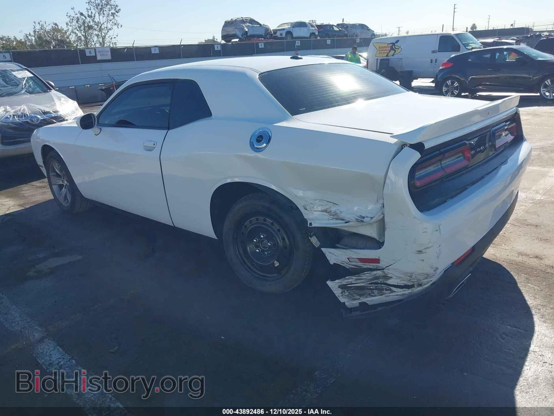 2019 DODGE CHALLENGER - VIN: 2C3CDZAG0KH570925 - Фото 3
