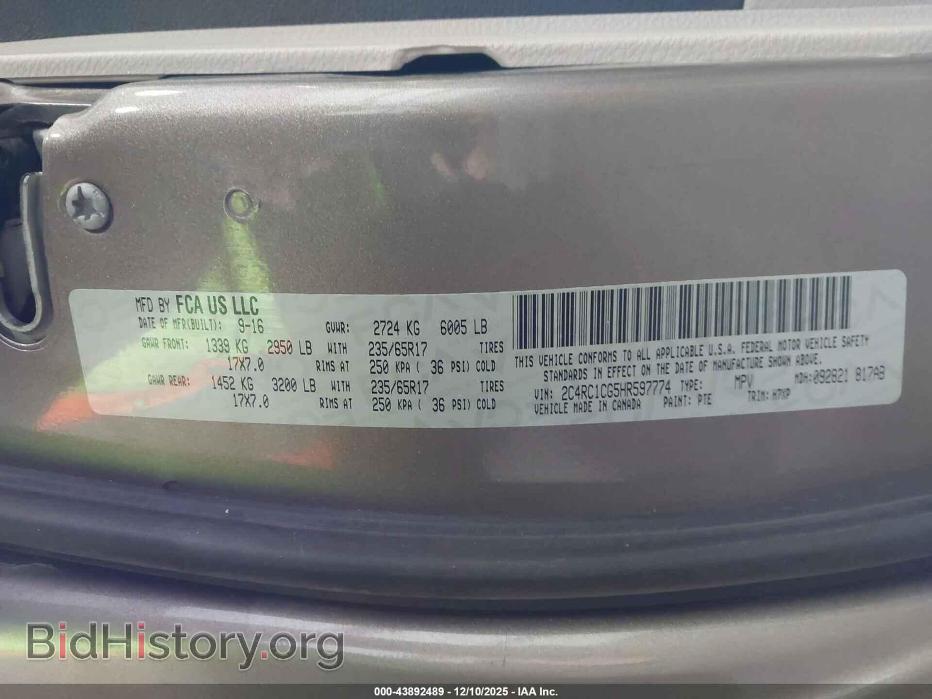 2017 CHRYSLER PACIFICA - VIN: 2C4RC1CG5HR597774 - Photo 9
