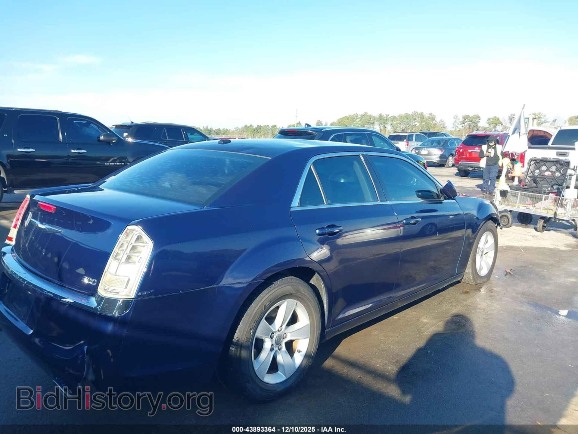 2014 CHRYSLER 300 - VIN: 2C3CCAAG3EH146504 - Фото 4