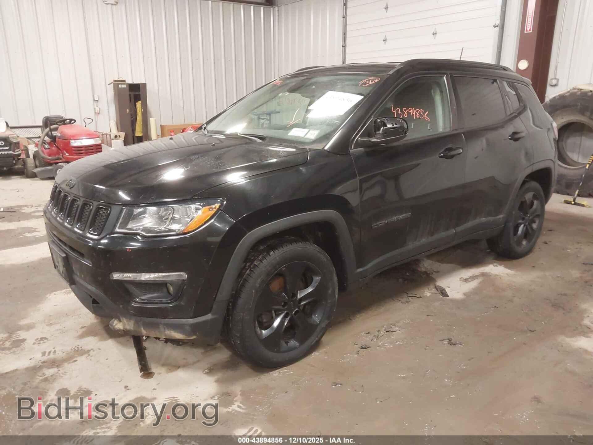 2019 JEEP COMPASS - VIN: 3C4NJDBB4KT723901 - Фото 2