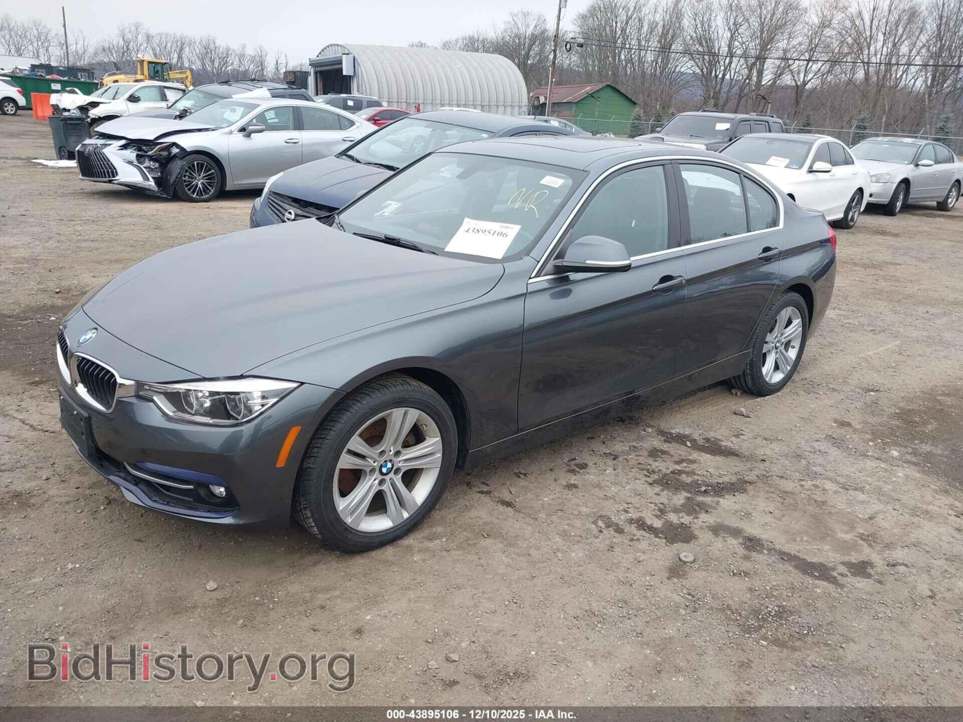 2018 BMW 330I - VIN: WBA8B9C59JEE81394 - Фото 2