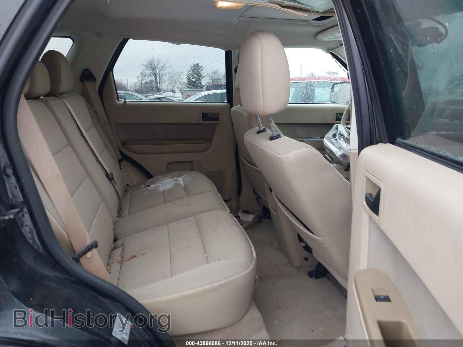 2011 FORD ESCAPE - VIN: 1FMCU9DG8BKA06757 - Фото 8