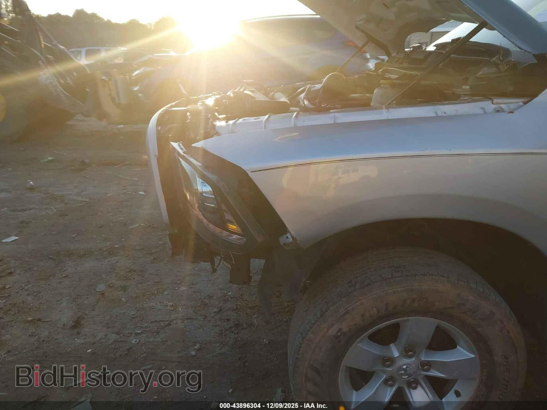 2015 RAM 1500 - VIN: 3C6JR6AT4FG665677 - Фото 6