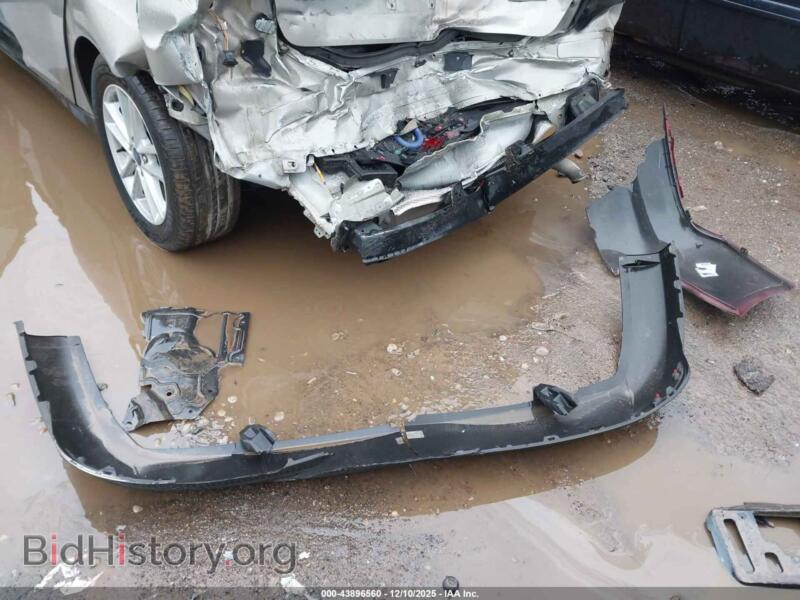 2016 Ford FOCUS (VIN 1FADP3F23GL283628) — фото 12 из 17