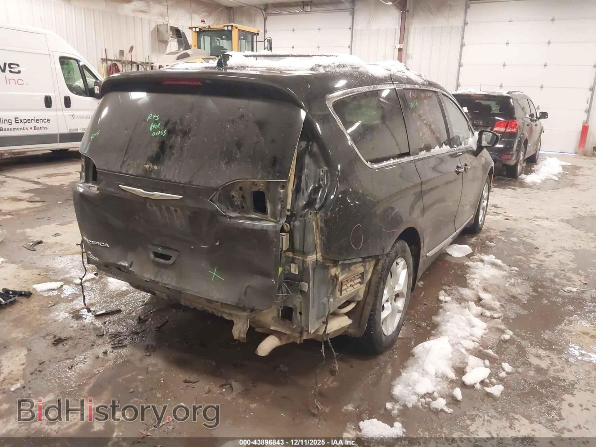 2017 CHRYSLER PACIFICA - VIN: 2C4RC1EG0HR634114 - Фото 4