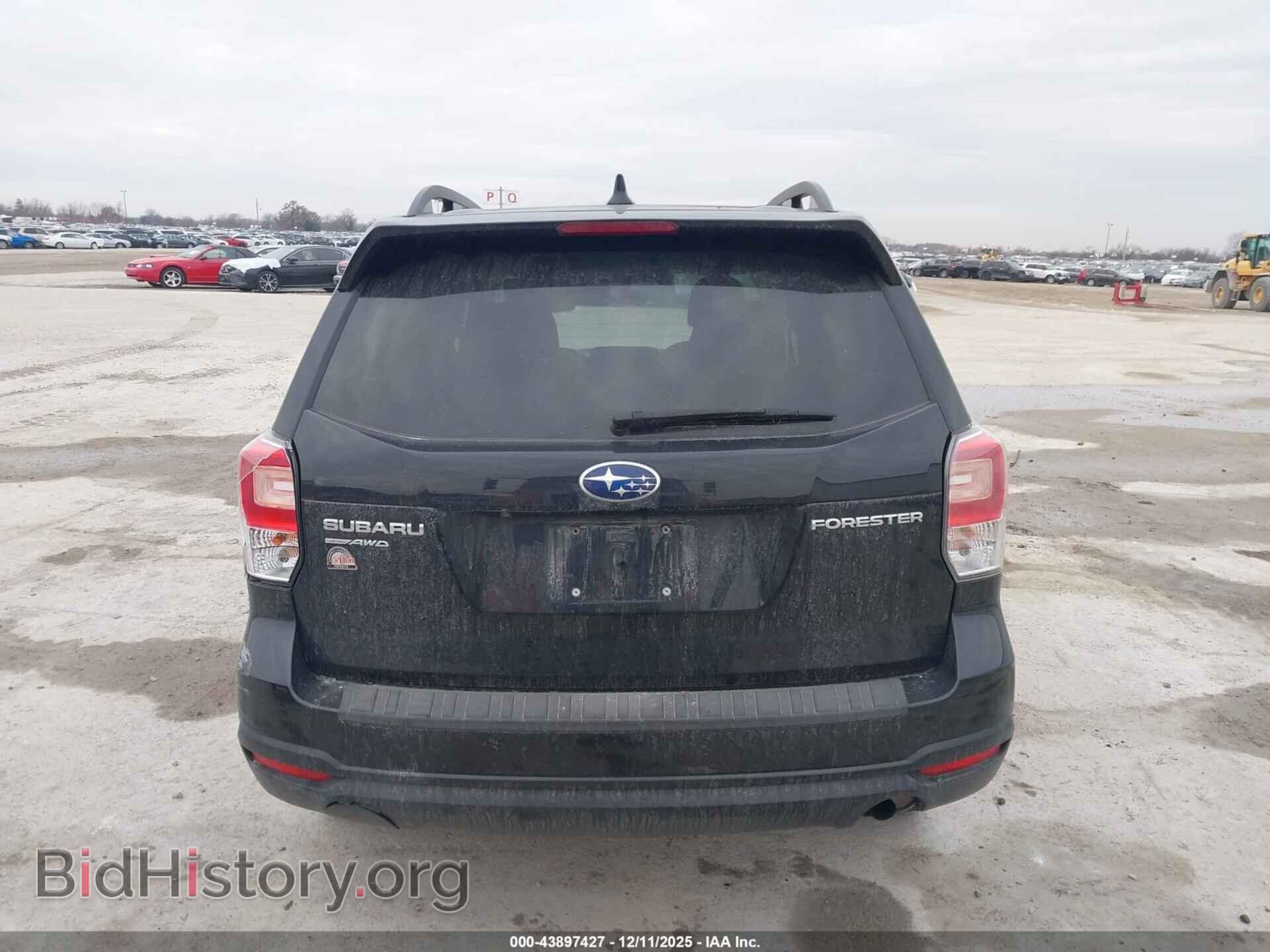 2018 SUBARU FORESTER - VIN: JF2SJAGC8JH504134 - Фото 17