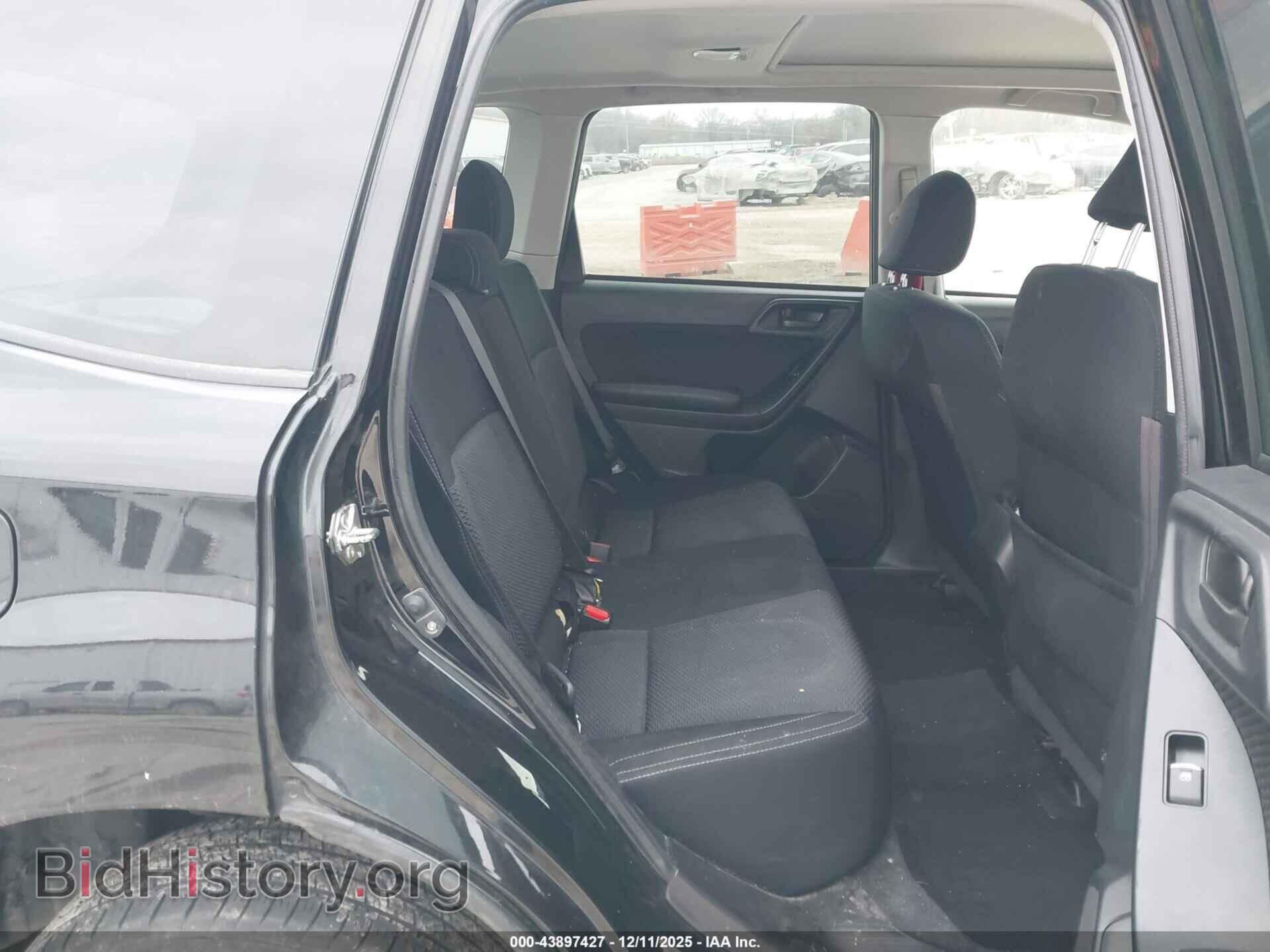 2018 SUBARU FORESTER - VIN: JF2SJAGC8JH504134 - Фото 8