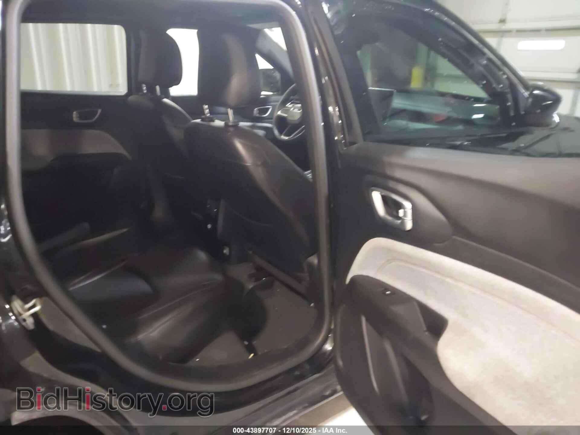 2023 JEEP COMPASS - VIN: 3C4NJDFN9PT533362 - Фото 8
