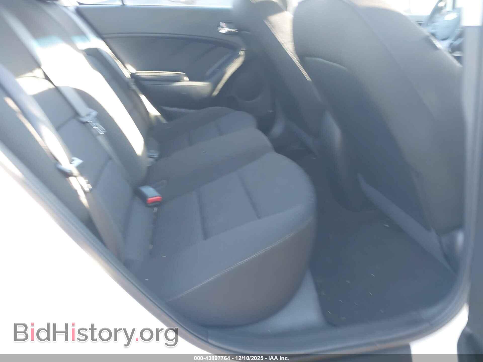 2016 KIA FORTE - VIN: KNAFK4A60G5591892 - Фото 8