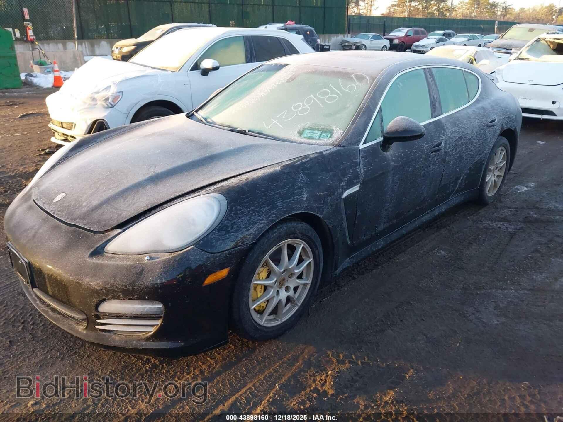 2011 PORSCHE PANAMERA - VIN: WP0AB2A73BL061706 - Photo 2