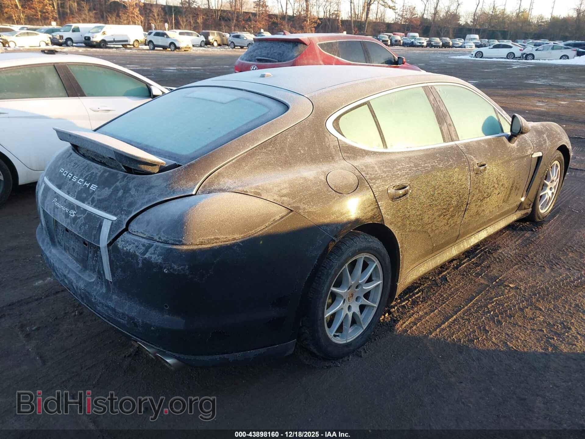 2011 PORSCHE PANAMERA - VIN: WP0AB2A73BL061706 - Photo 4