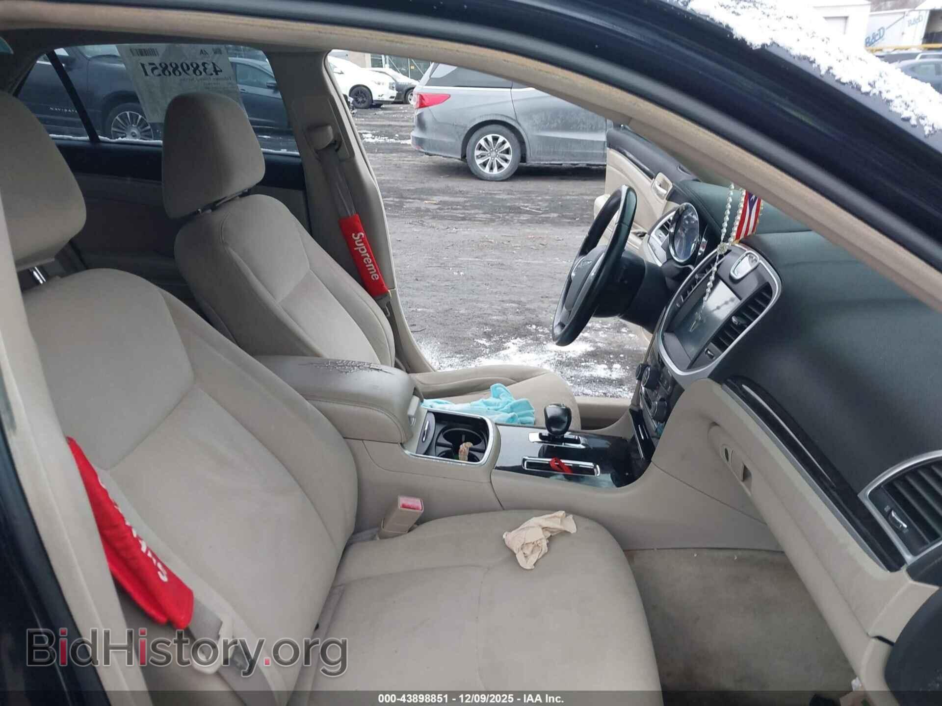 2012 CHRYSLER 300 - VIN: 2C3CCAAGXCH173017 - Фото 5