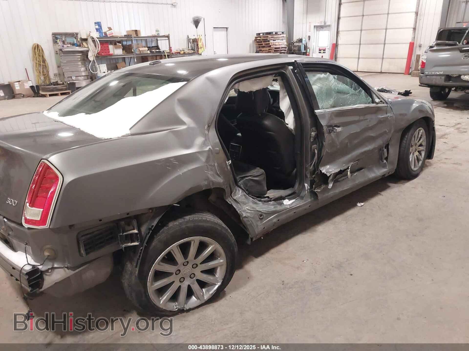 2012 CHRYSLER 300 - VIN: 2C3CCACG7CH166801 - Фото 6