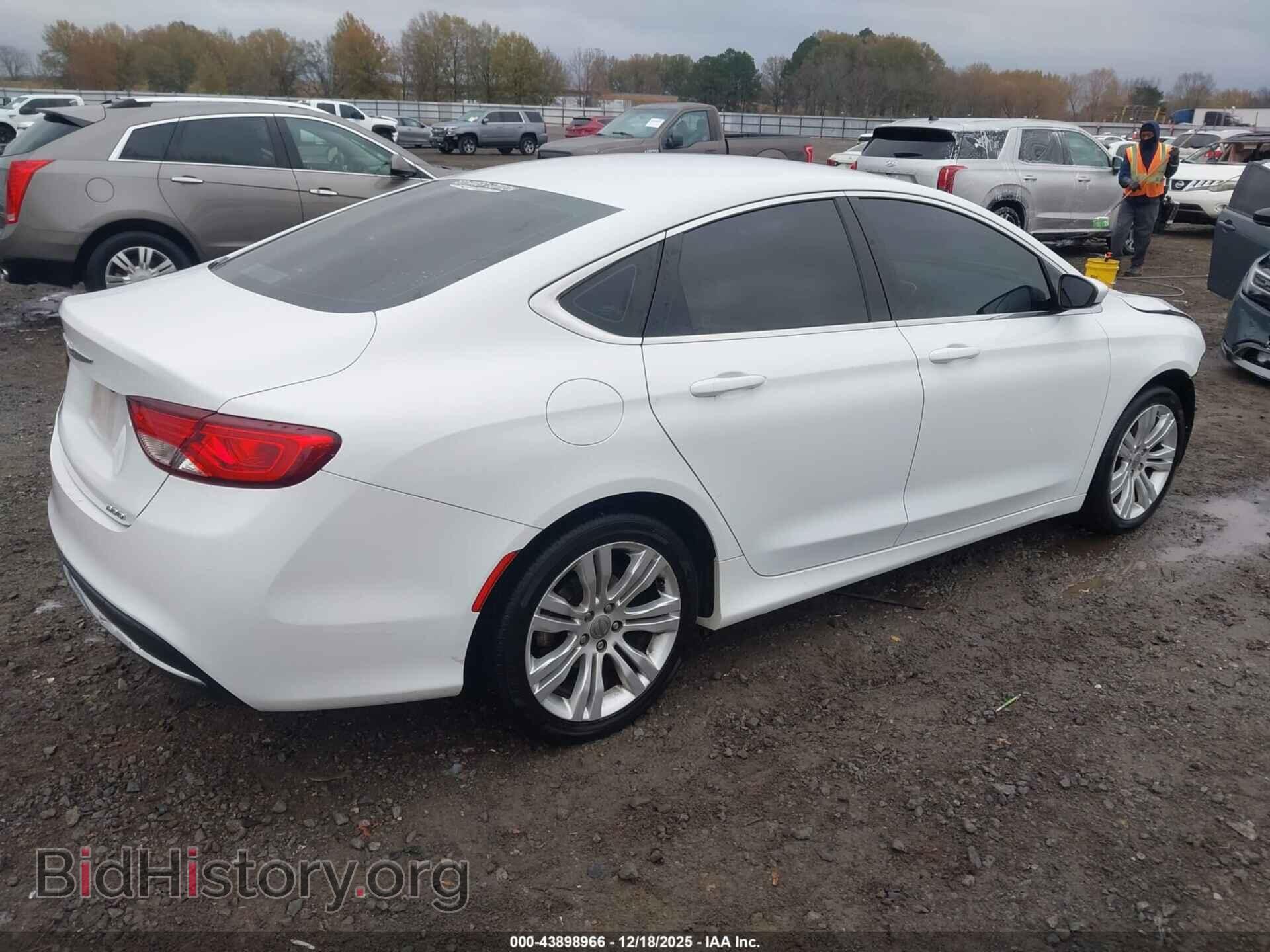 2015 CHRYSLER 200 - VIN: 1C3CCCAB1FN662854 - Фото 4